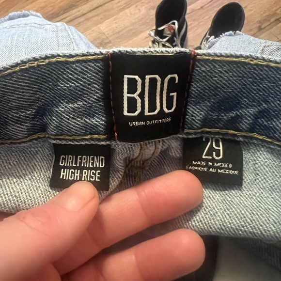 BDG Urban Outfitters girlfriend high-rise distressed denim cut off shorts - Picture 8 of 10